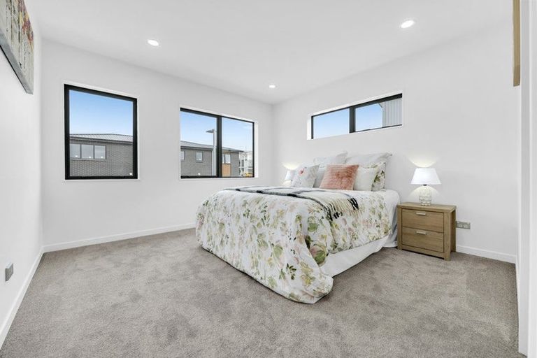 Photo of property in 4 Sagitta Drive, Flat Bush, Auckland, 2019