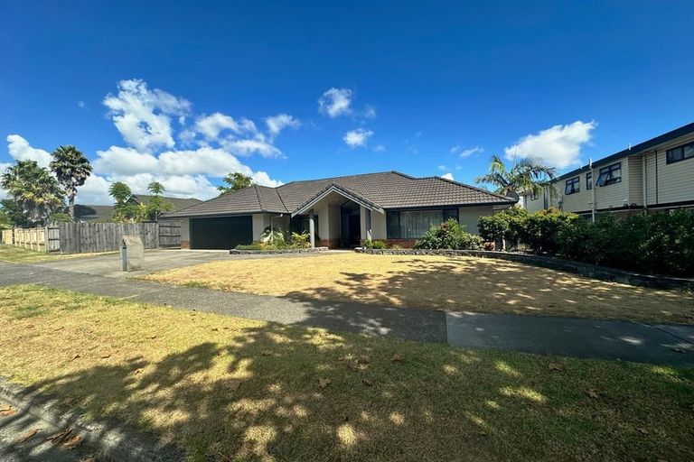Photo of property in 41 Lansell Drive, East Tamaki Heights, Auckland, 2016