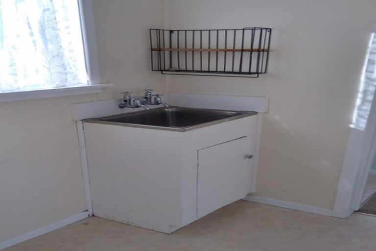 Photo of property in 7 Margaret Place, Merrilands, New Plymouth, 4312