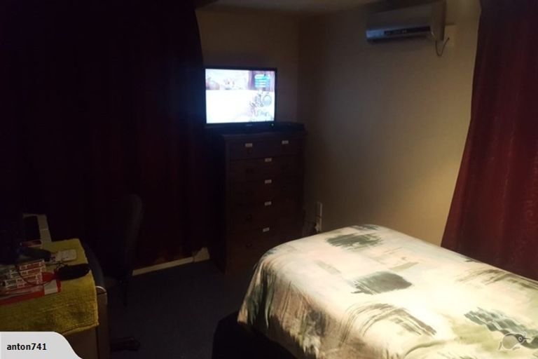 Photo of property in 12 Brabourne Street, Hillsborough, Christchurch, 8022