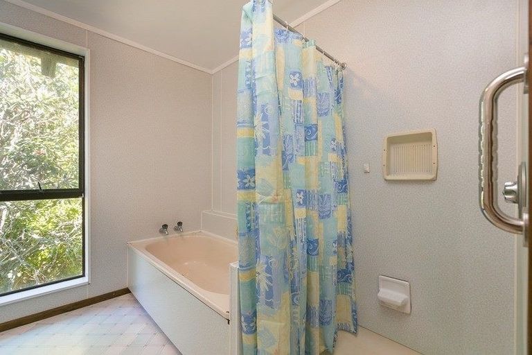 Photo of property in 276 Tikorangi Road, Tikorangi, Waitara, 4383