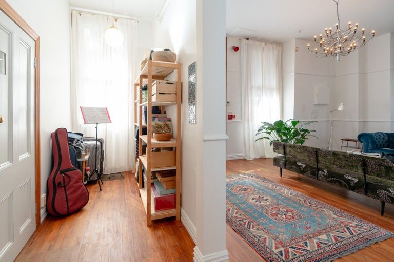 Photo of property in 230 Tinakori Road, Thorndon, Wellington, 6011