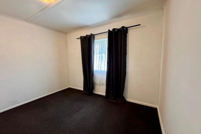 Photo of property in 1090 Paerata Road, Paerata, Drury, 2676