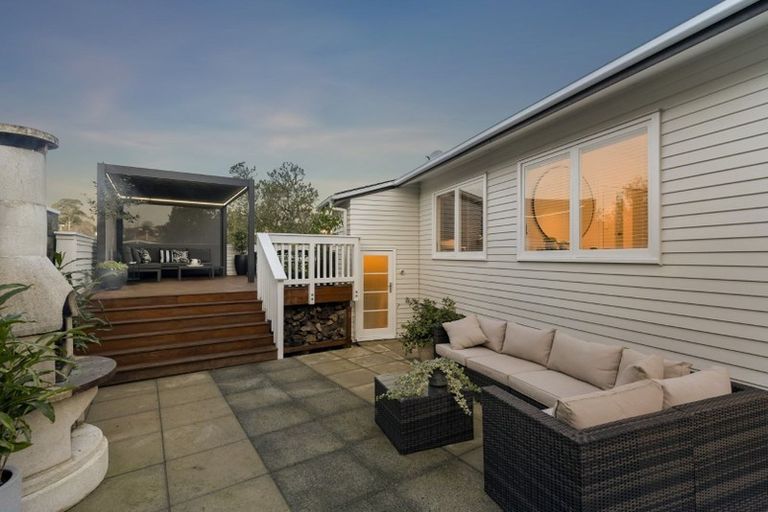 Photo of property in 13 Keldale Place, Forrest Hill, Auckland, 0620