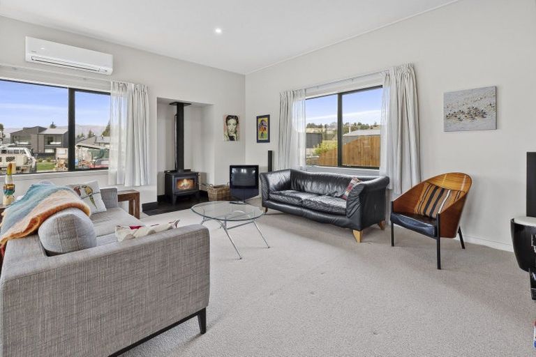 Photo of property in 8 Hebbard Court, Albert Town, Wanaka, 9305