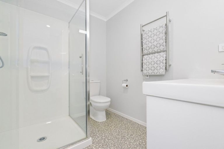 Photo of property in 2/15 Cook Street, Hamilton East, Hamilton, 3216