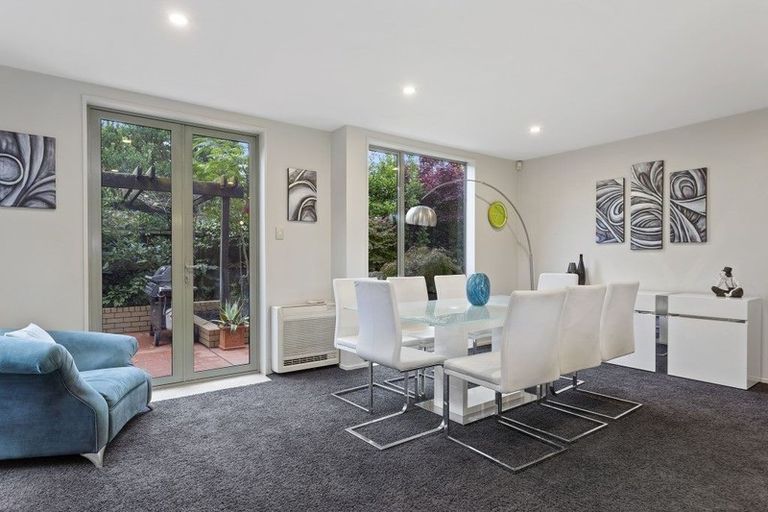 Photo of property in 15a Chilcombe Street, Ilam, Christchurch, 8041