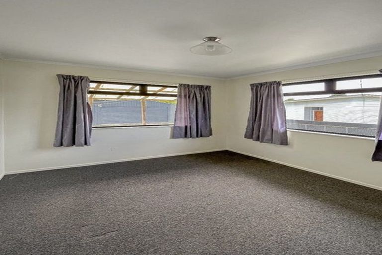 Photo of property in 14 Baird Road, Tokoroa, 3420