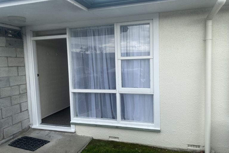 Photo of property in 4/93 Ruahine Street, Roslyn, Palmerston North, 4414