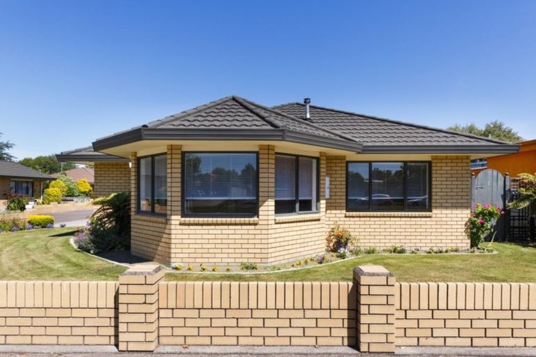 Photo of property in 712 Pioneer Highway, Takaro, Palmerston North, 4412