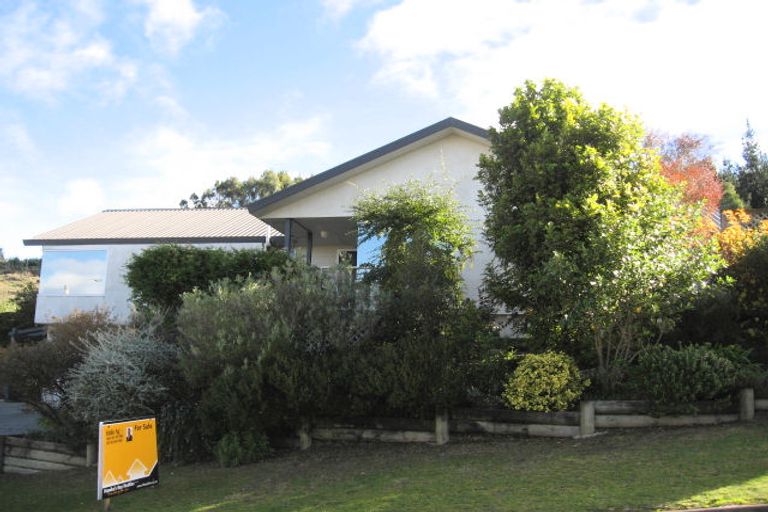 Photo of property in 20 Cumberland Rise, Taradale, Napier, 4112