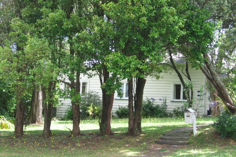 Photo of property in 1 Glendon Avenue, Avondale, Auckland, 1026