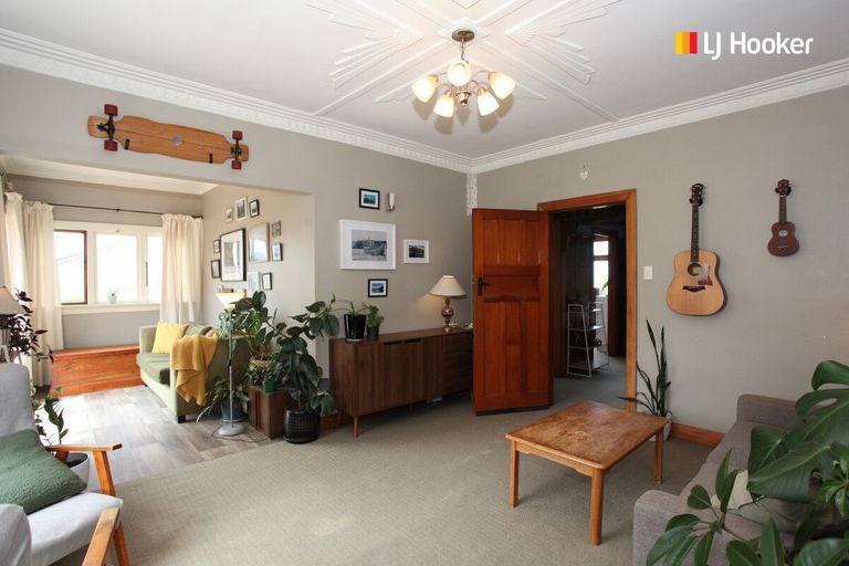 Photo of property in 64 Middleton Road, Kew, Dunedin, 9012