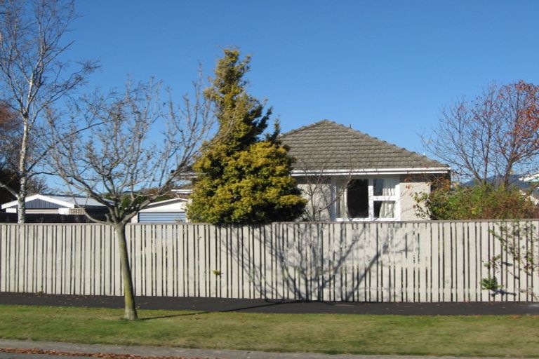 Photo of property in 18 West-watson Avenue, Hillmorton, Christchurch, 8025