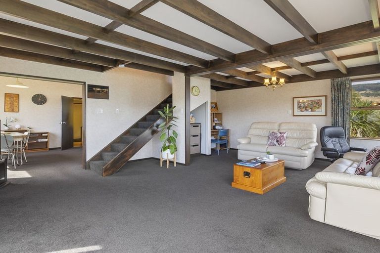 Photo of property in 16 Bayne Terrace, Macandrew Bay, Dunedin, 9014