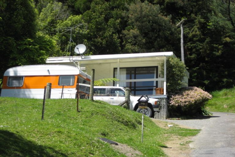 Photo of property in 78 Kent Street, Picton, 7220