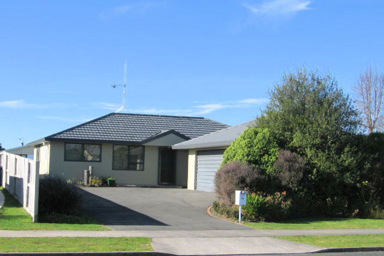 Photo of property in 9 Lloyd Drive, Nawton, Hamilton, 3200