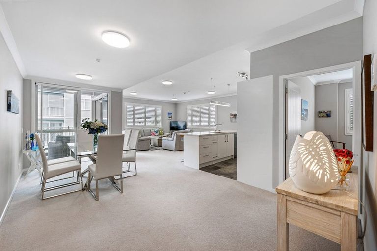 Photo of property in 96 Eaves Bush Parade, Orewa, 0931