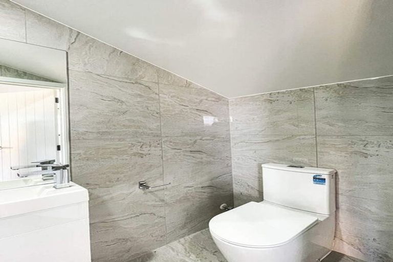 Photo of property in 15a Parkinson Avenue, Wesley, Auckland, 1041