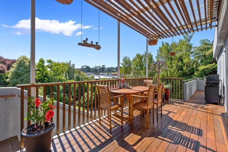 Photo of property in 19 Alberta Road, Glen Avon, New Plymouth, 4312