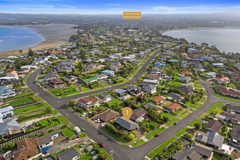 Photo of property in 1 Ruamoana Place, Omokoroa, 3114