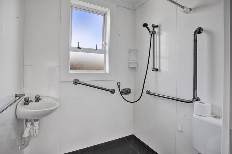 Photo of property in 45 Wilson Street, Hawera, 4610