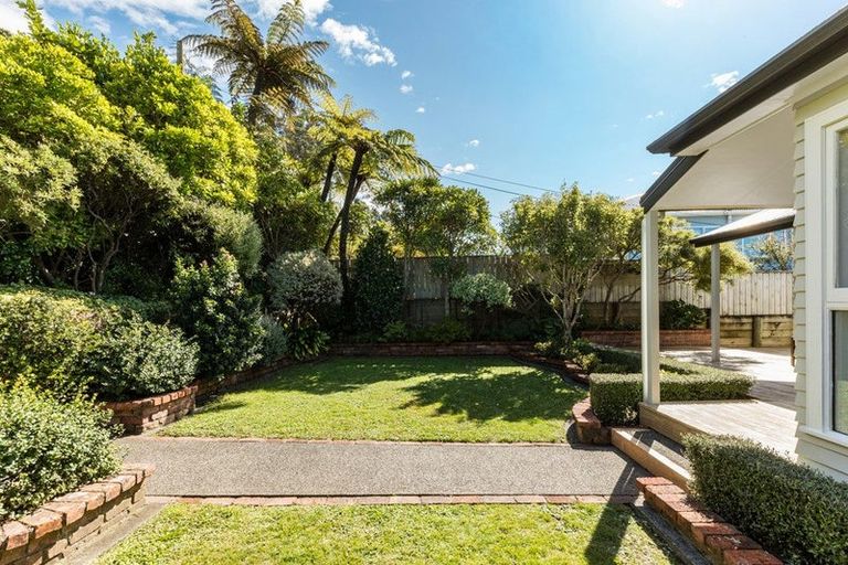 Photo of property in 10 Havelock Street, Mornington, Wellington, 6021