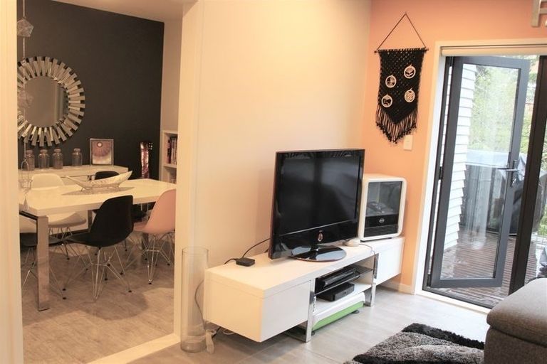 Photo of property in 60 Makamaka Lane, Albany Heights, Auckland, 0632