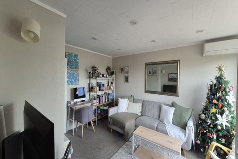 Photo of property in 13a Transom Close, Whitby, Porirua, 5024