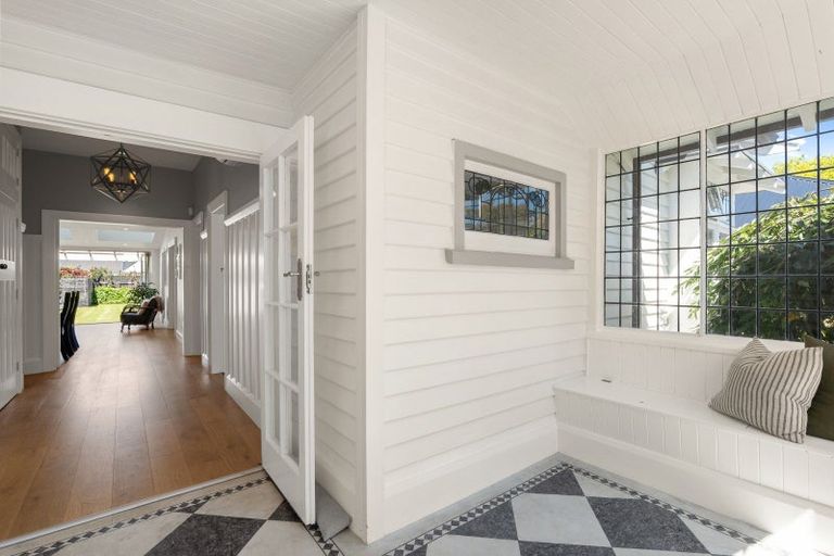 Photo of property in 112 Knowles Street, St Albans, Christchurch, 8052