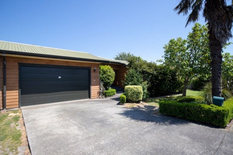 Photo of property in 12 Darlington Street, Ngatea, 3503