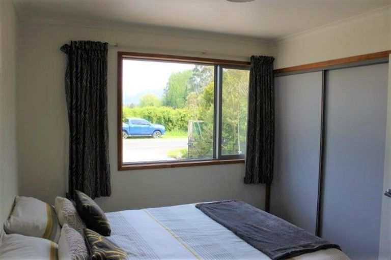 Photo of property in 727 Collingwood-bainham Main Road, Rockville, Collingwood, 7073