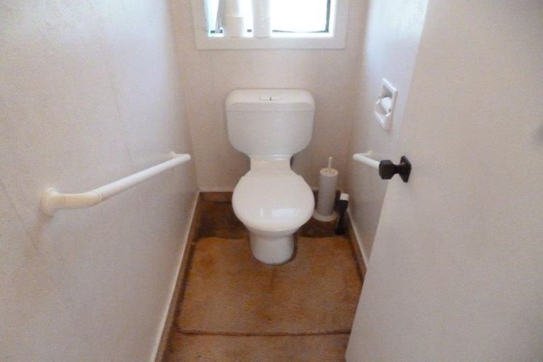 Photo of property in 34 Queen Road, Bellevue, Tauranga, 3110