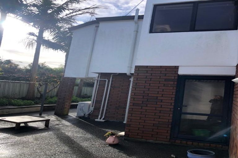 Photo of property in 46 Waller Avenue, Bucklands Beach, Auckland, 2012