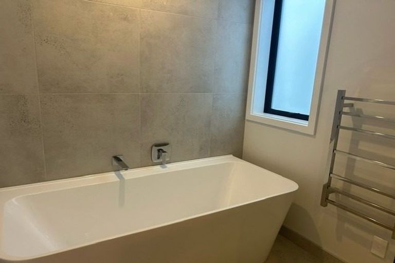 Photo of property in 3a Sandhurst Drive, Papamoa Beach, Papamoa, 3118