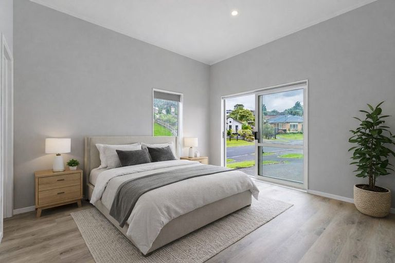 Photo of property in 44 De Havilland Drive, Goodwood Heights, Auckland, 2105