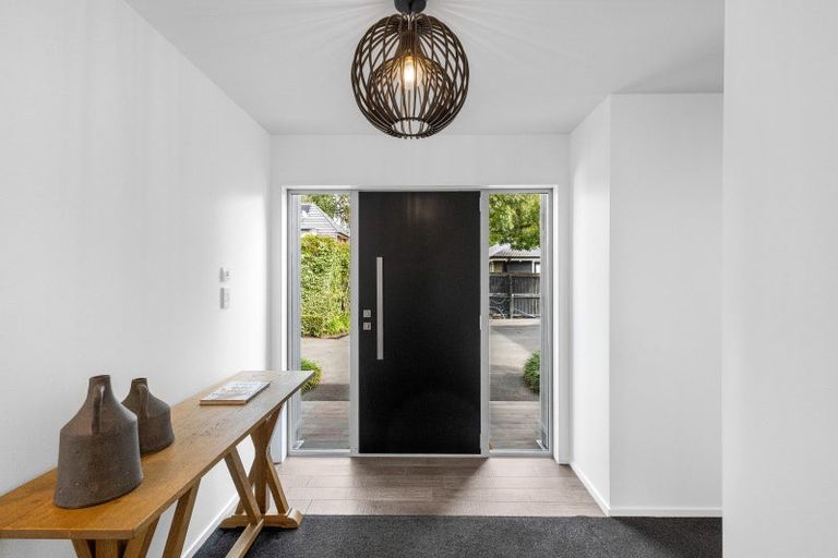 Photo of property in 4 Lewisham Park, St Albans, Christchurch, 8052