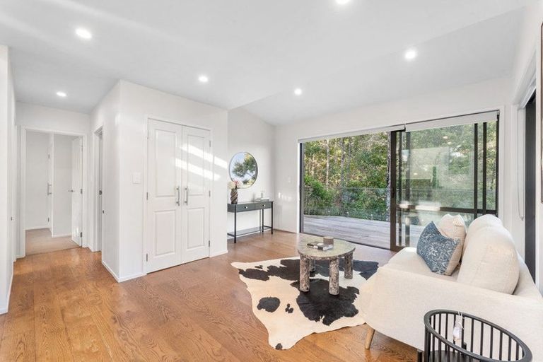 Photo of property in 339 Ridge Road, Paremoremo, Albany, 0793