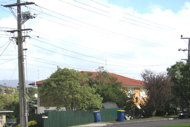 Photo of property in 1 Royal Road, Massey, Auckland, 0614