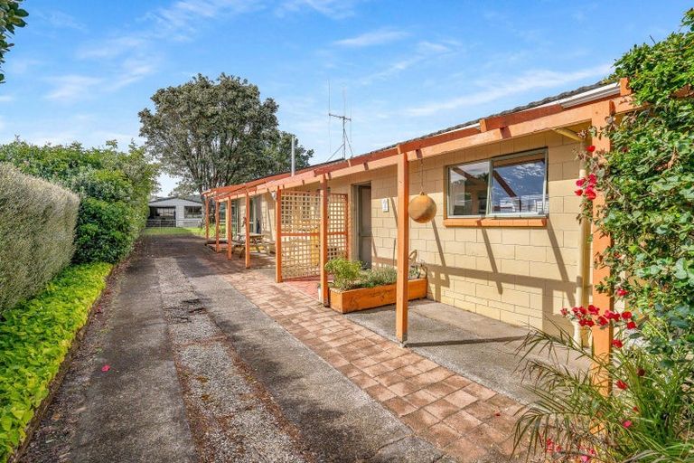 Photo of property in 21 Whiritoa Beach Road, Whiritoa, Whangamata, 3691
