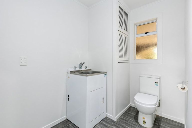 Photo of property in 1 Hammond Avenue, Hatfields Beach, Orewa, 0931