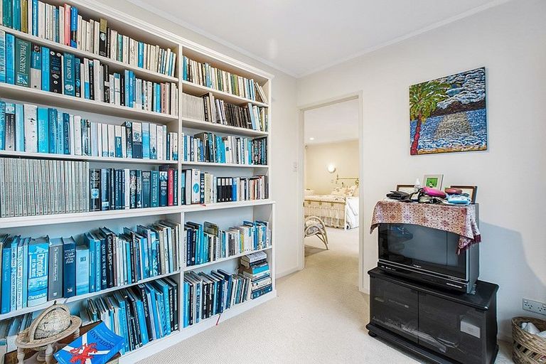 Photo of property in 271 Beach Road, Campbells Bay, Auckland, 0630