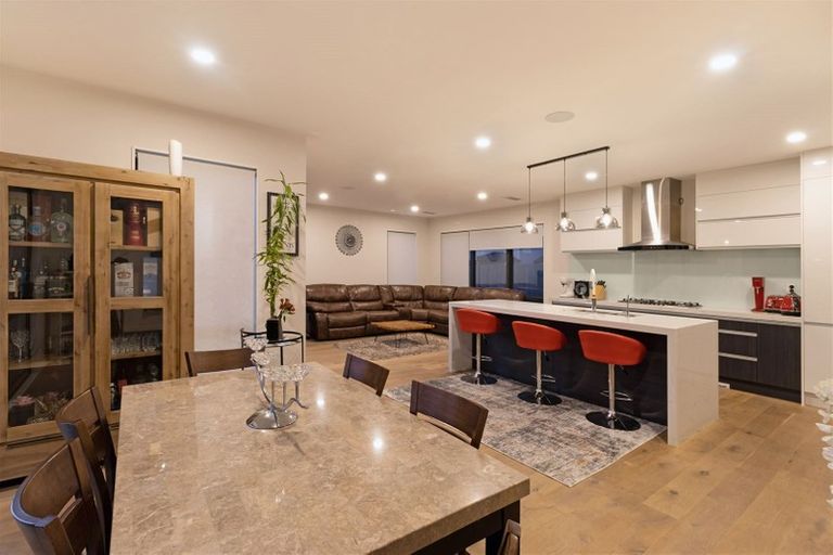 Photo of property in 1 Toanui Road, Hobsonville, Auckland, 0616