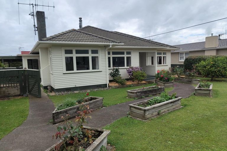 Photo of property in 2 Paisley Street, Levin, 5510