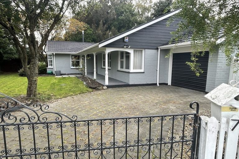 Photo of property in 7 Quinton Place, Bishopdale, Christchurch, 8053