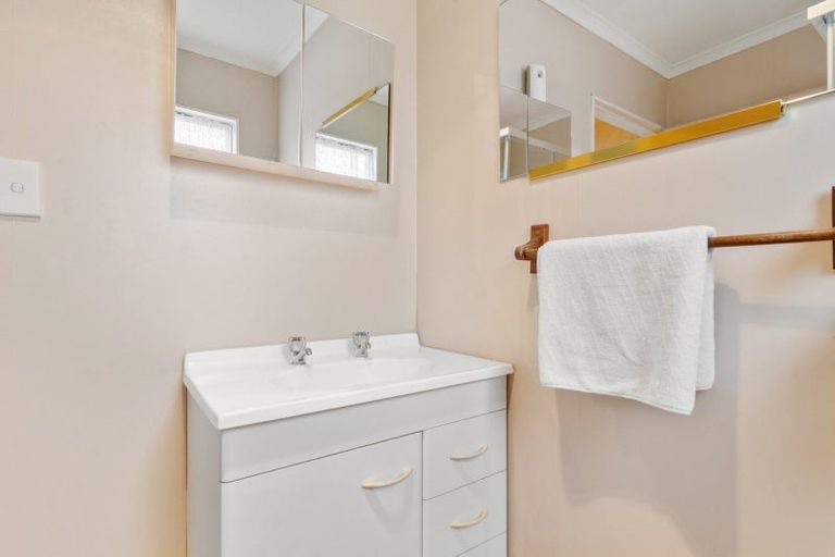 Photo of property in 47 Costley Street, Carterton, 5713