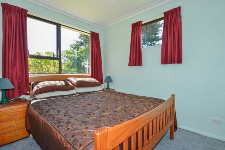 Photo of property in 121 Newcastle Street, Mahia, 4198
