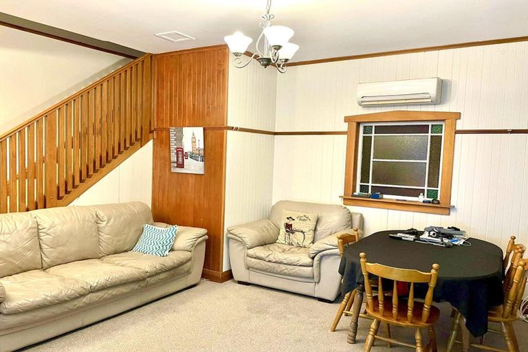 Photo of property in 112 Grafton Road, Roseneath, Wellington, 6011