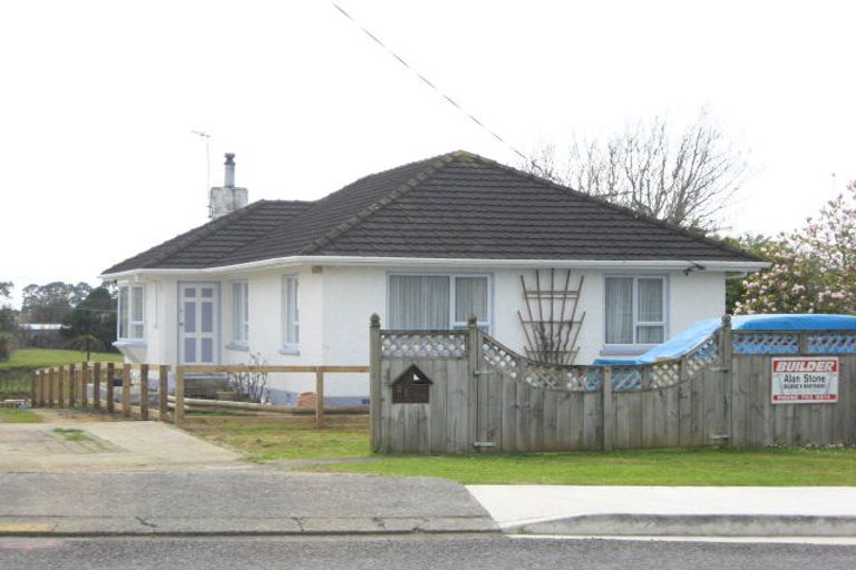 Photo of property in 21 Saxton Road, Upper Vogeltown, New Plymouth, 4310