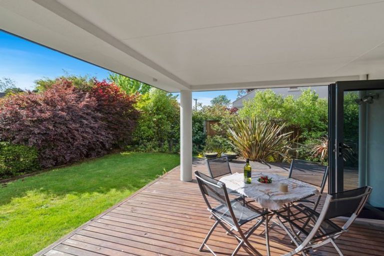 Photo of property in 28 Holden Avenue, Holdens Bay, Rotorua, 3010